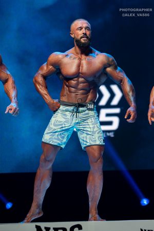 MEN'S PHYSIQUE МАСТЕРА +40